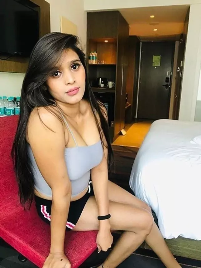 कॉल गर्ल्स सर्विस पोएस गार्डन